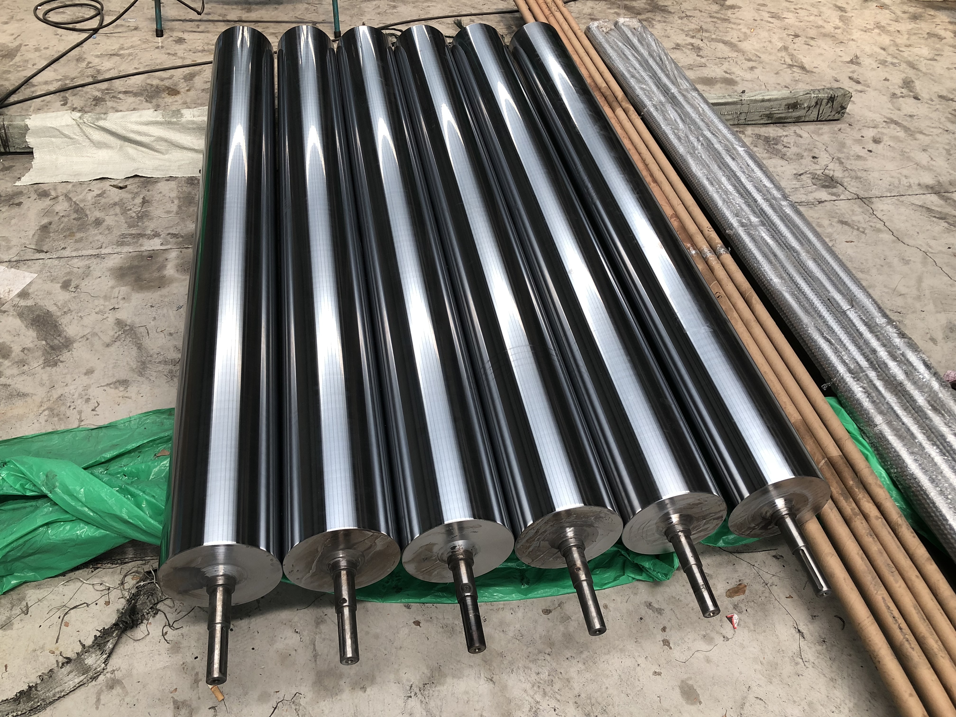 Derniers blogs de l'entreprise sur Comment garantir la rectitude et la précision de tolérance des tiges de piston pour répondre aux exigences de l'industrie ?