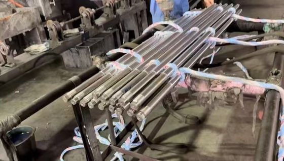 acheter Tige de piston chromée de longueur standard 1000mm - 8000mm, dureté HRC 60-65 et rectitude de précision 0,2 MM/M pour vérins hydrauliques online manufacture